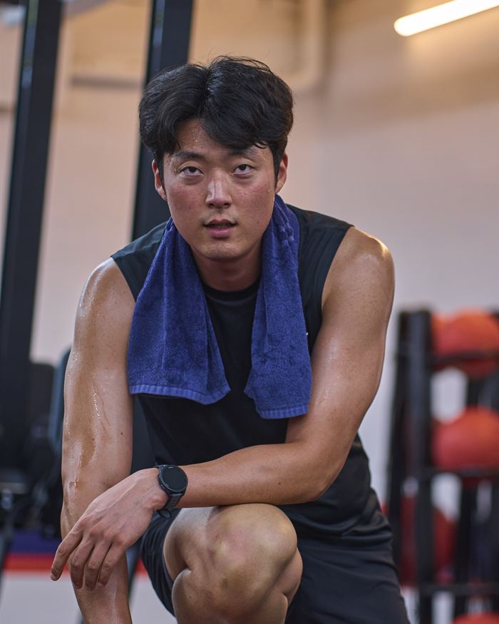 수업을 마치고 숨을 고르는 회원